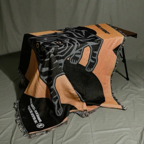 Alternative view of 🇰🇷Brooklyn works Blanket NO.12 TIGER Tiger Camping Blanket🇰🇷