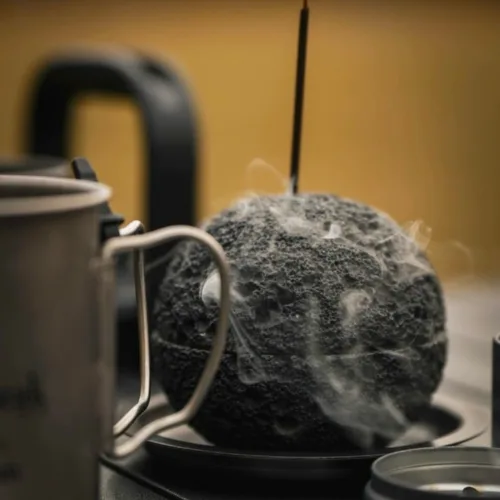 Alternative view of 🇰🇷Isleyworks Stone Insense Holder with Upside Down Riding Pedestal Pouch🇰🇷