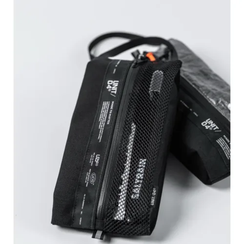 🇰🇷UNIT/04 TOILETRY POUCH🇰🇷