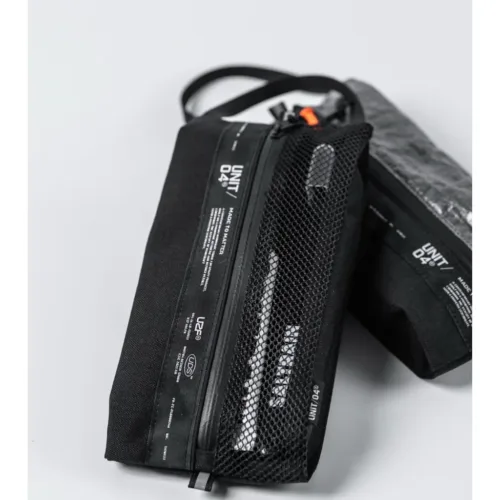 🇰🇷UNIT/04 TOILETRY POUCH🇰🇷