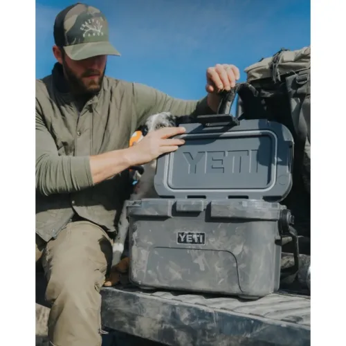 🇺🇸YETI ROADIE 8 HARD COOLER🇺🇸