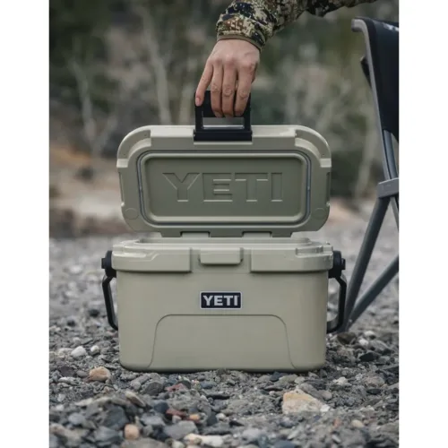 🇺🇸YETI ROADIE 8 HARD COOLER🇺🇸